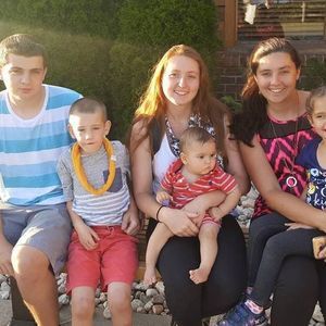 Meet your Posher, Melissa